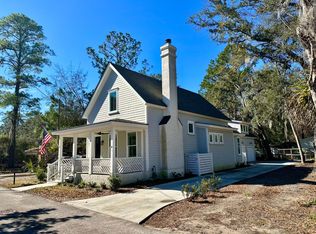 16 Guerrard Ave, Bluffton, SC 29910