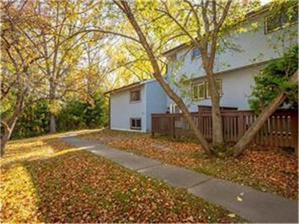1st image of 4819 Grenwich Way N