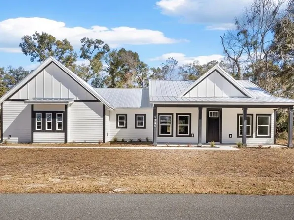 9140 Dorie Dr, Fanning Springs, FL 32693