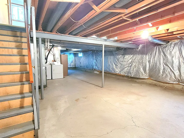200 Losson Rd #B — Photo 24
