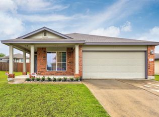 110 Anderson St, Hutto, TX 78634