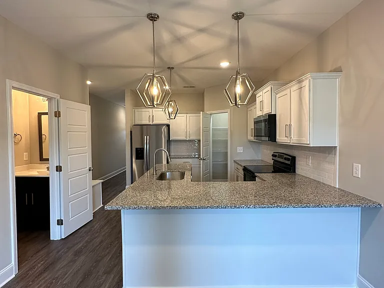 208 Drayton Dr #A — Photo 4