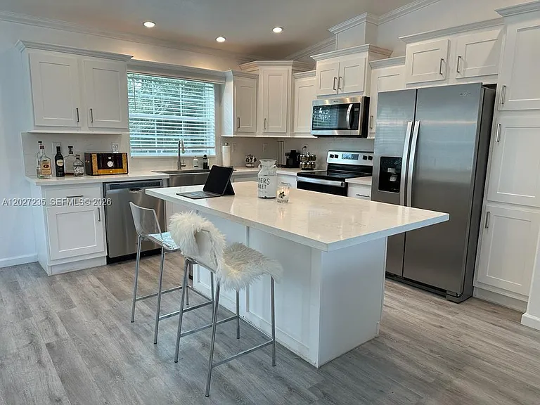 725 N Willow St — Photo 15