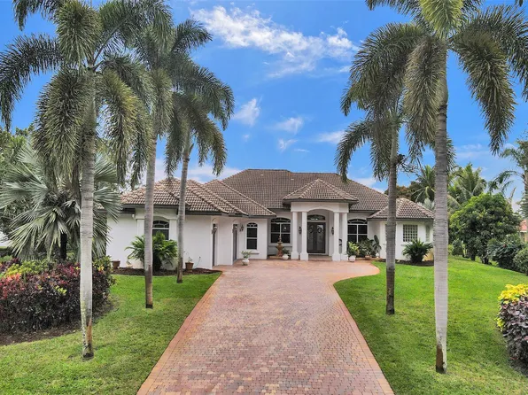 8426 Sawpine Road, Delray Beach, FL 33446