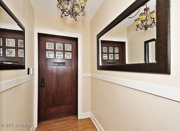 2nd image of 5874 N Forest Glen Ave
