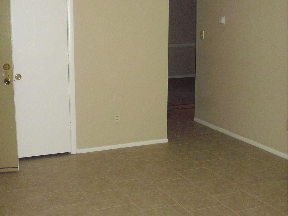 2nd image of 801 SW Mill St APT 301