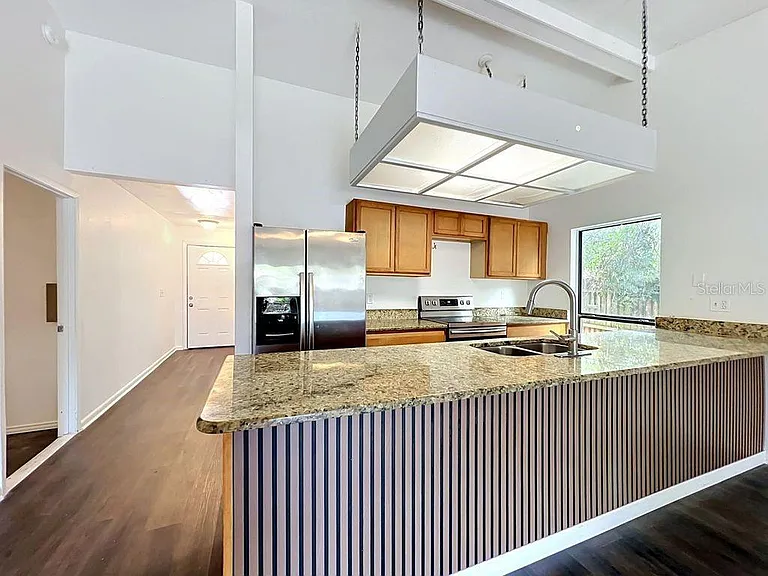 5214 2nd St — Photo 12