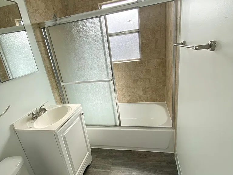 551 Daisy Ave — Photo 10