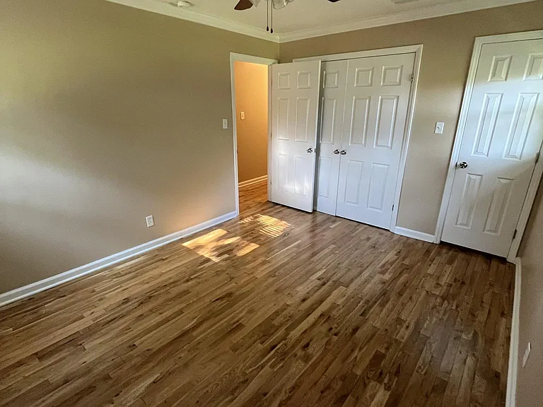5717 Friendswood Dr — Photo 8