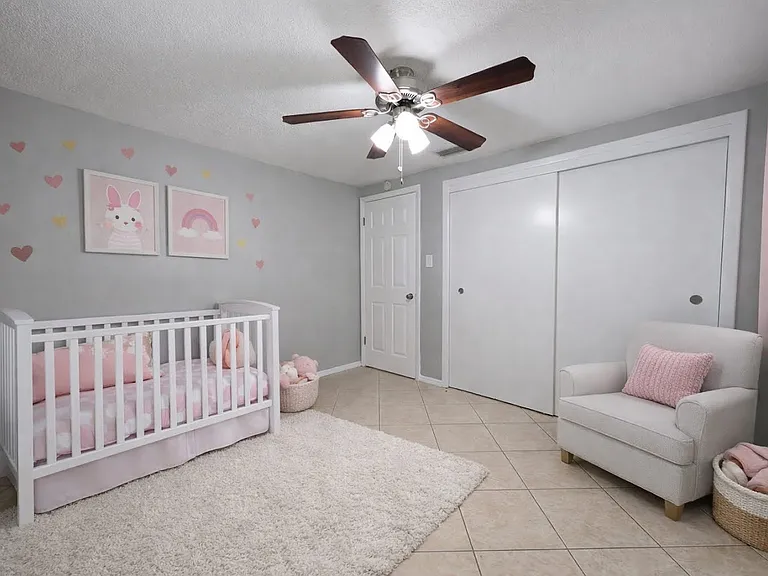 307 W Woodlawn Ave — Photo 6