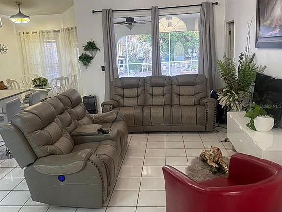 4th image of 13055 Santee St