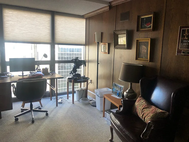 Third bedroom as home office