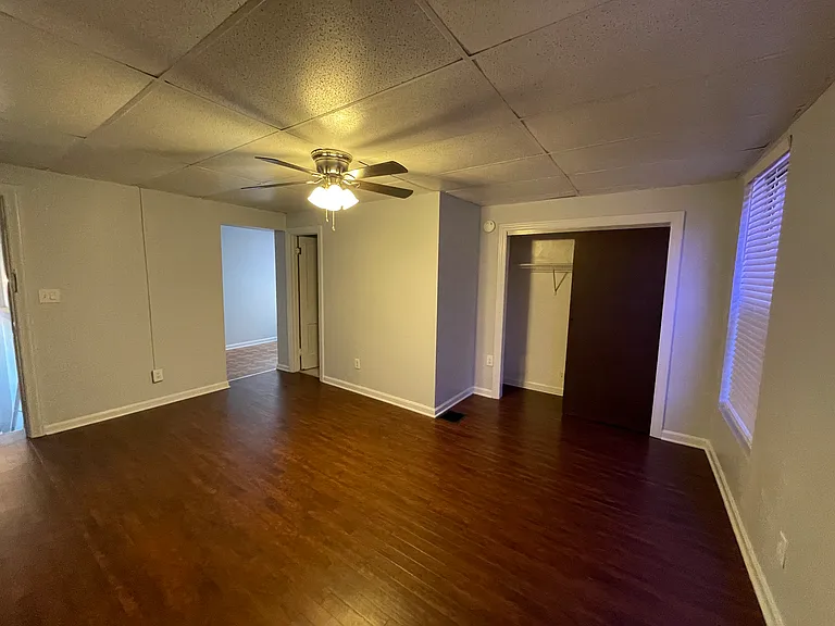 416 Greenup St #4 — Photo 2