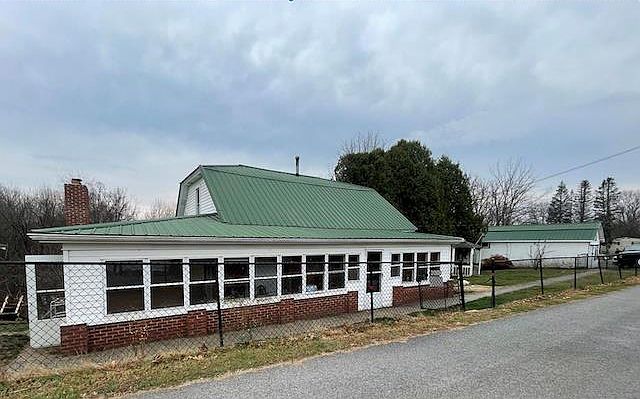1st image of 110 Walker Ave