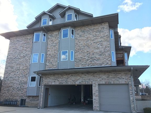 2nd image of 3117 Woodland Dr #17