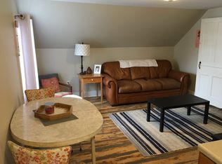 227 Hollow Rd, Morrisville, VT 05677