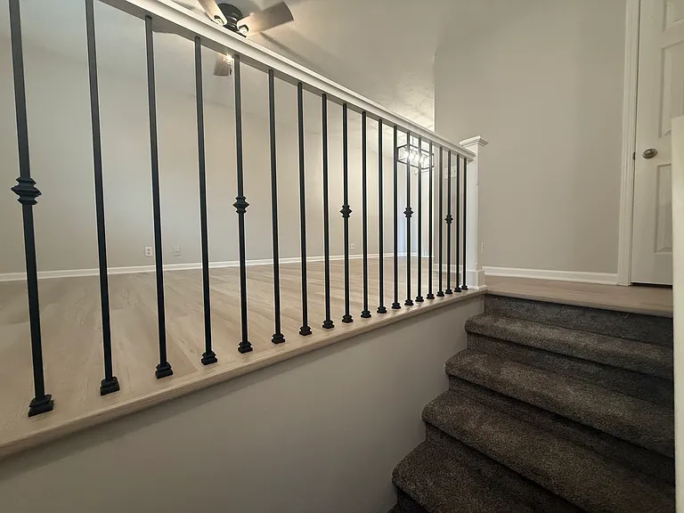 14006 Jennifer Rd — Photo 2