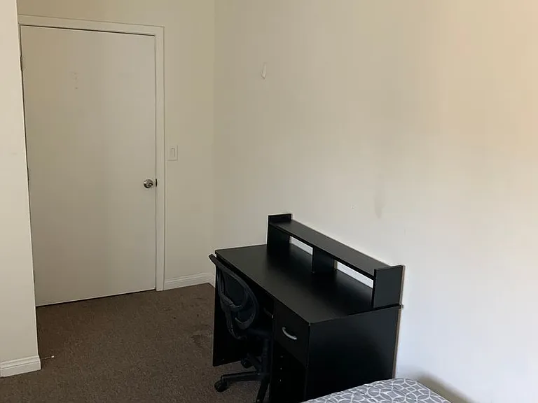 "Terrace Heights Student Housing" Terrace Heights LLC — Photo 14
