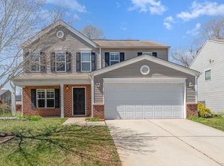 106 Crawley Ct, Mebane, NC 27302
