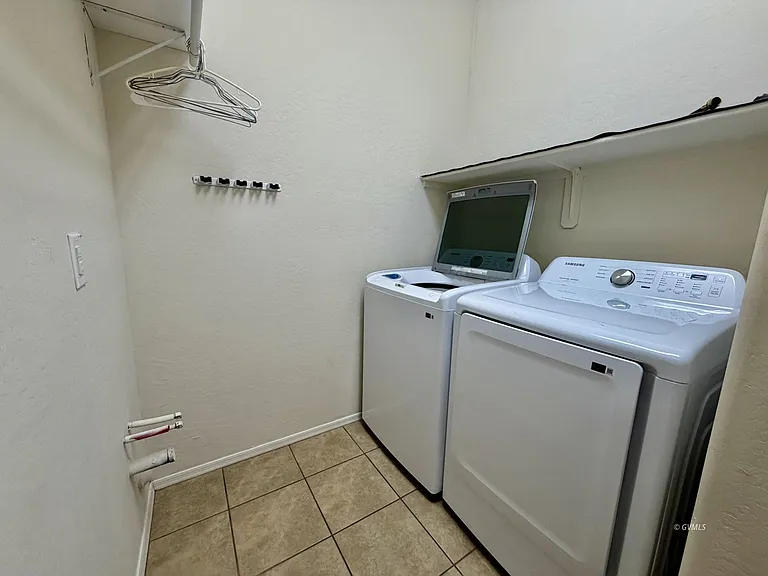 1721 N Eloisa Ln — Photo 28