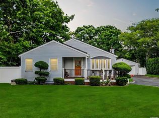 107 Wood Rd, Centereach, NY 11720