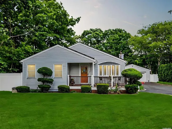 107 Wood Road, Centereach, NY 11720