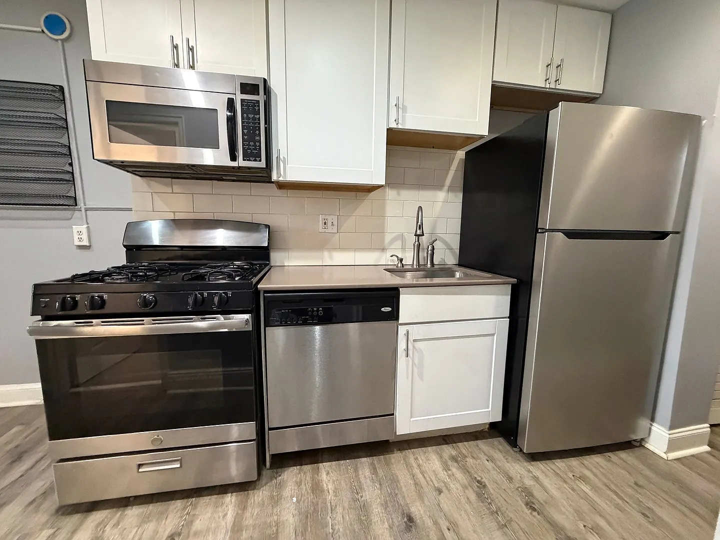 H St/Kingman Park - Renovated 1 bedroom — Photo 3