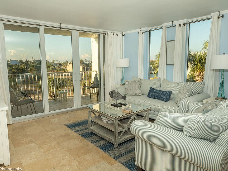 2nd image of 30 Moreno Point Rd Unit 306A