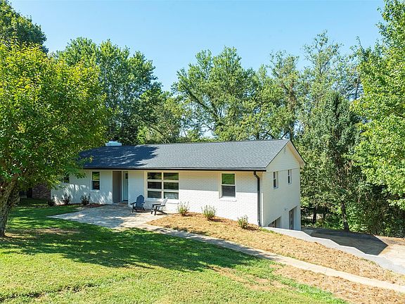 2nd image of 68 Sun Valley Dr