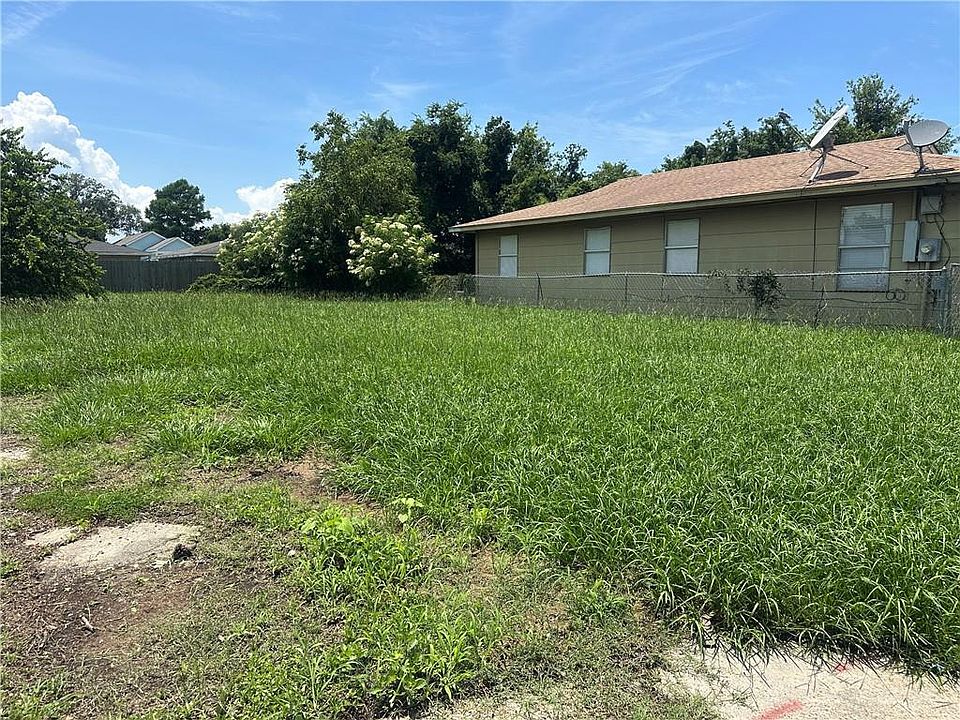 2nd image of 7536 Forest Glen Rd