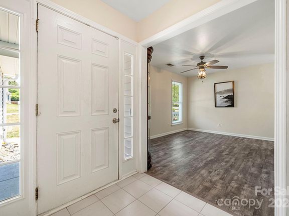 4th image of 7523 Shadowstone Dr