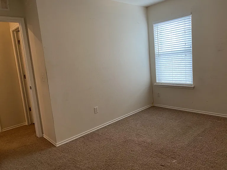 18101 Viento Dr — Photo 15