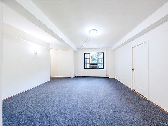 5th image of 1605 Metropolitan Avenue #4H
