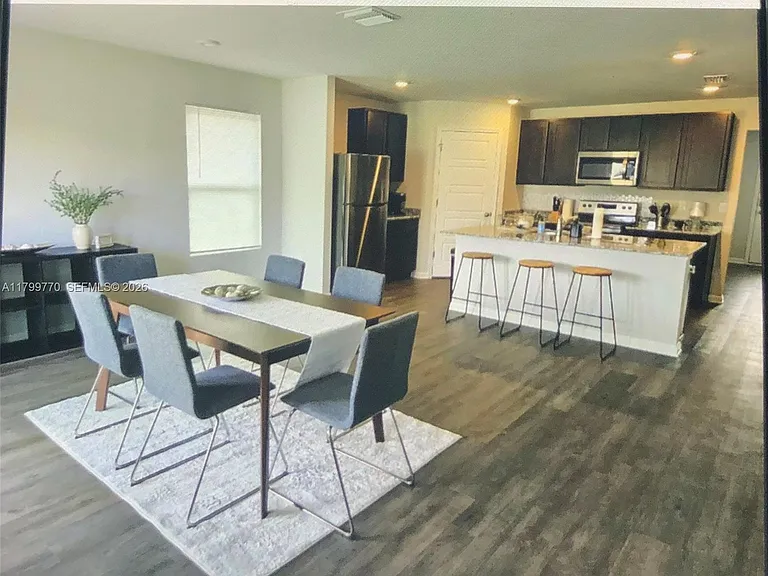 4961 Sampler Dr — Photo 4