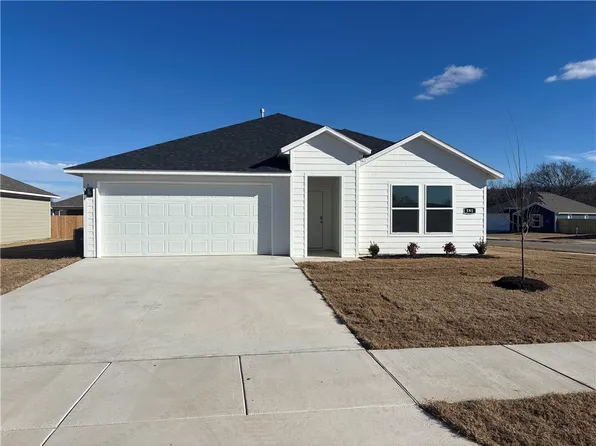 591 Mac St, Prairie Grove, AR 72753