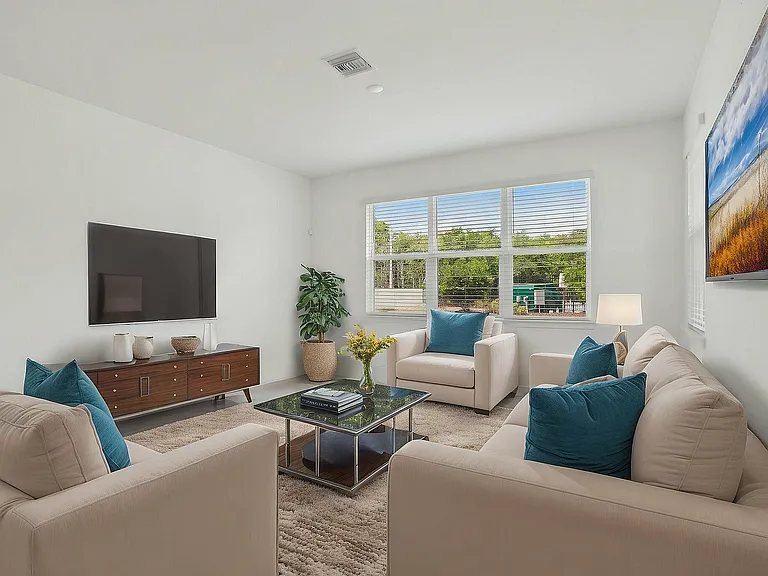 125-web-or-mls-2626 Ham Brown Rd 2622-3004-012 virtually staged
