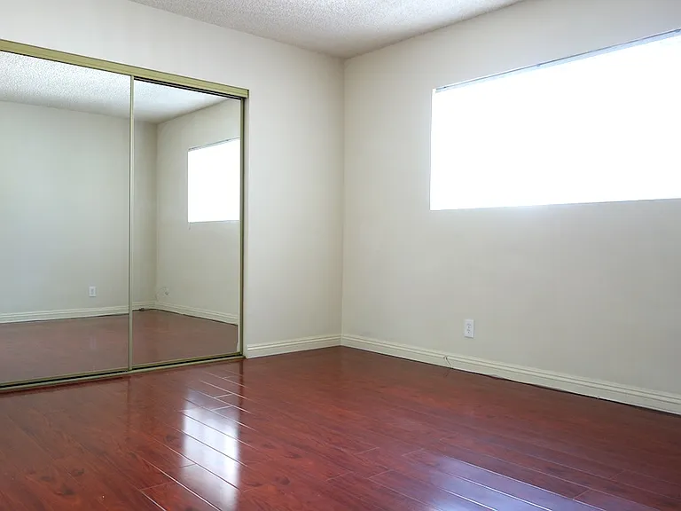 4641 La Mirada Ave #11 — Photo 10