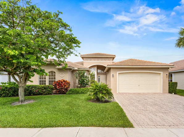 13215 Alhambra Lake Circle, Delray Beach, FL 33446