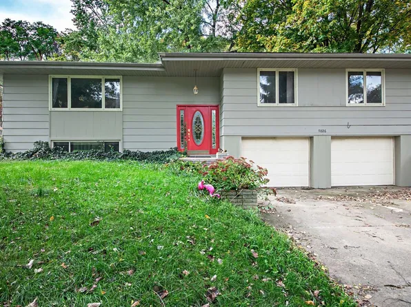 7026 Curtis Dr, Coloma, MI 49038