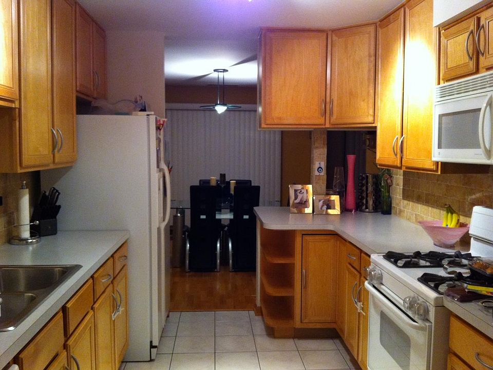 2nd image of 2050 Valencia Dr APT 101C