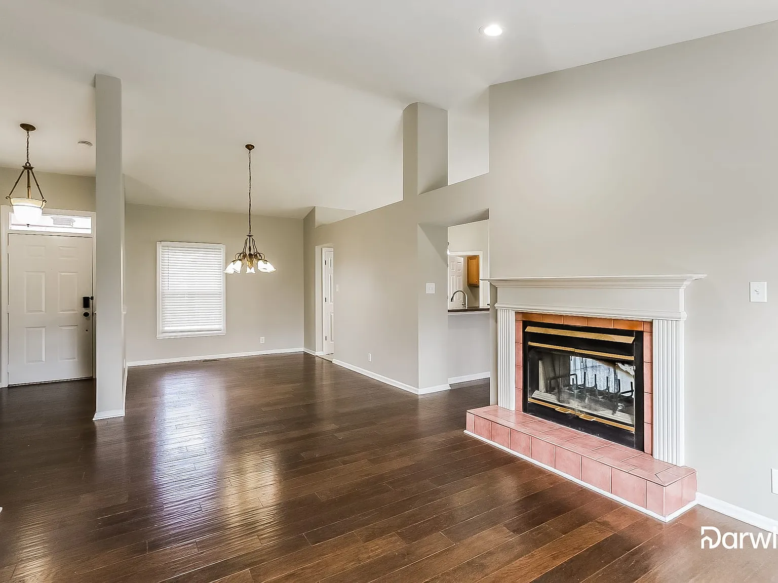 3 bed, 2.0 bath, 1768 sqft, $2,050 — Photo 3