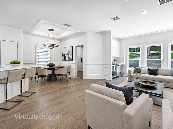 3rd image of 515 Craig Cir