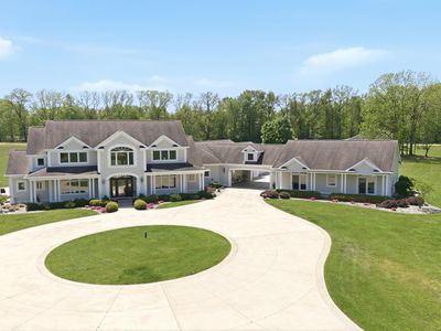 2122 Grange Rd, Buchanan, MI, 49107