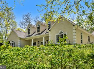 319 Owl Bridge Rd, Millersville, PA 17551