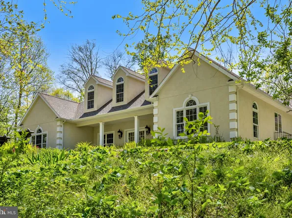 319 Owl Bridge Rd, Millersville, PA 17551