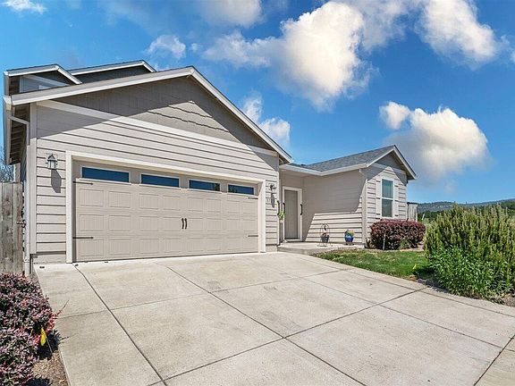 2nd image of 3775 Sidney Way