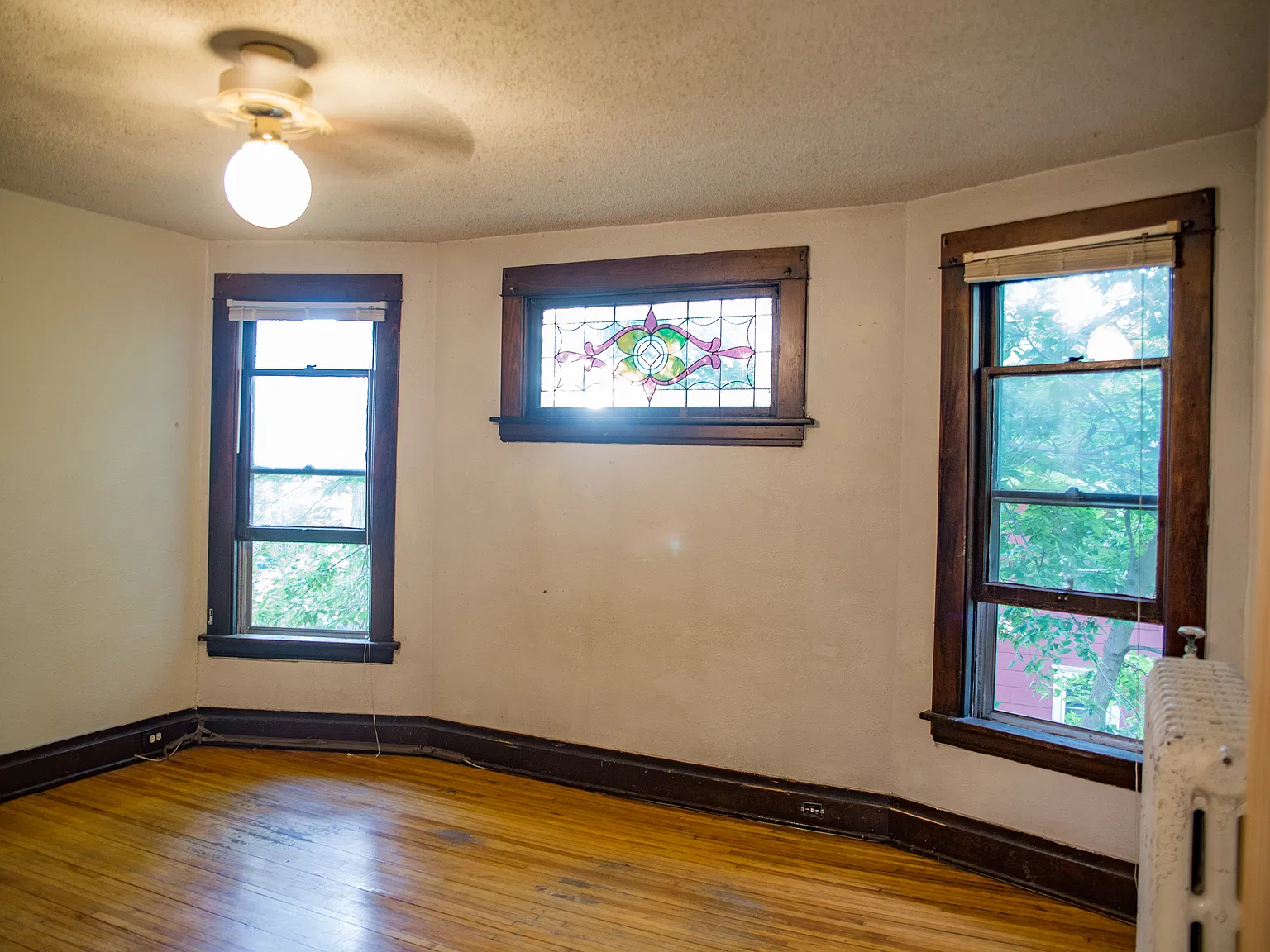 7 bed, $3,850 — Photo 3