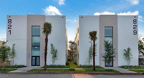 821 SW 18th Ave #201 Photo 1