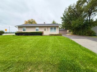 63 Saint Marys Pkwy, Buffalo Grove, IL 60089