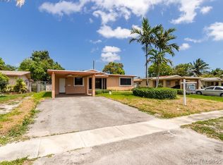 220 SW 29th Ter, Fort Lauderdale, FL 33312
